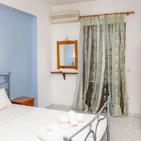John's And Apartment Naxos City