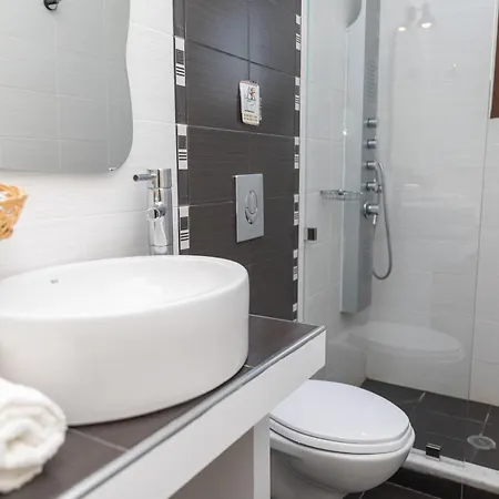 Depis Place And Apartments Naxos City