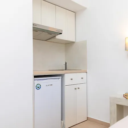 Depis Place And Apartments アパート Naxos City