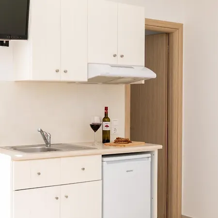 Depis Place And Apartments * Naxos City